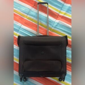 ✨HP✨ Desley Paris Montmarte Black Travel Luggage Garment Bag Suitcase 4 wheel